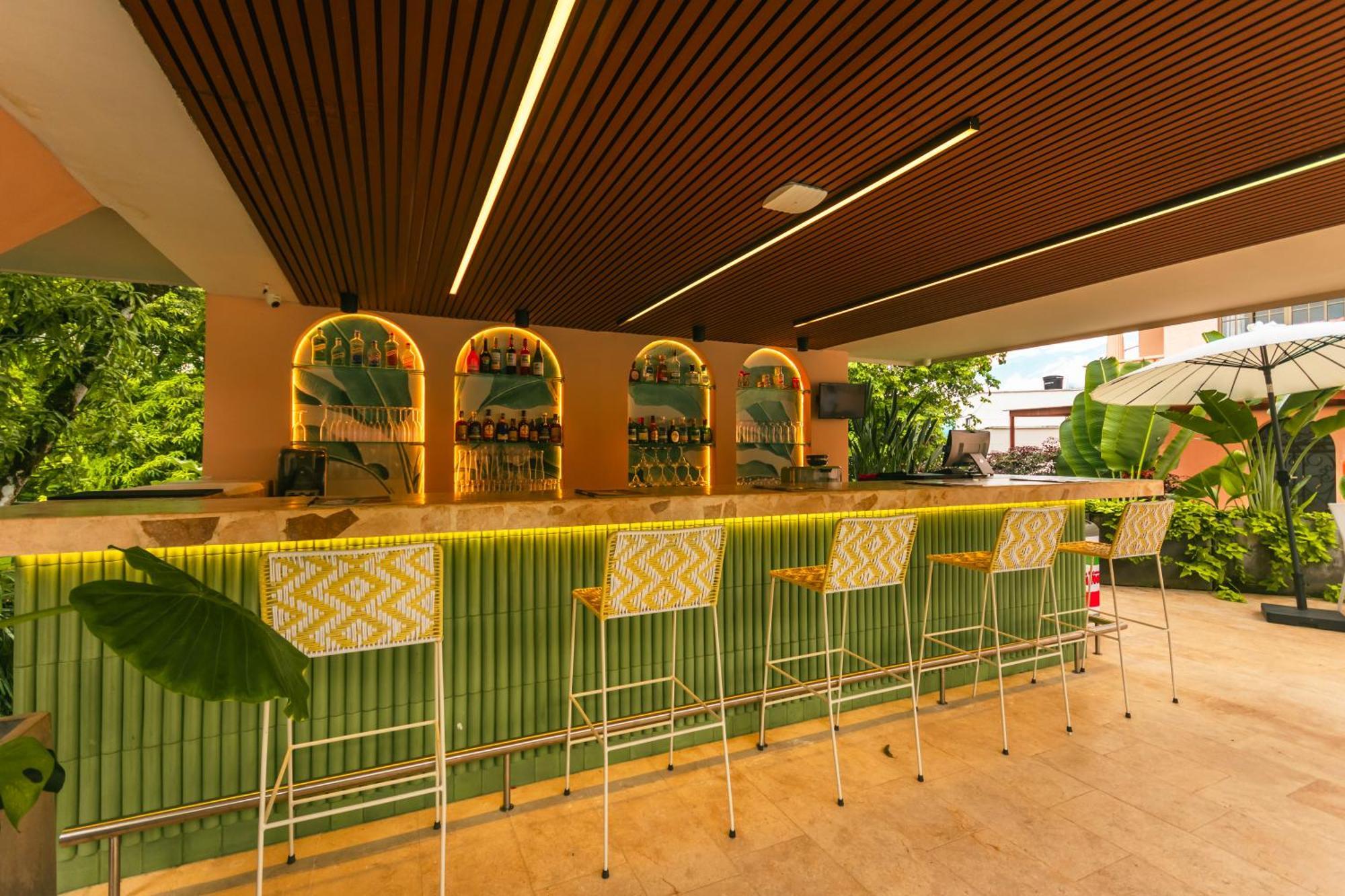 Del Tropico Hotel Сопетран Экстерьер фото